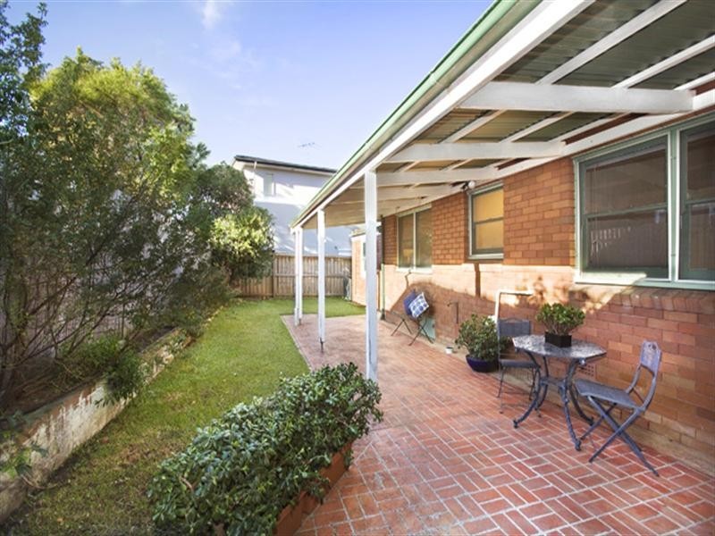 18 Noble Street, Rodd Point NSW 2046