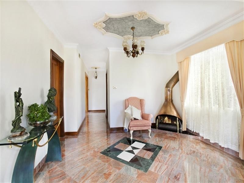 43 Bayview Road, Canada Bay NSW 2046