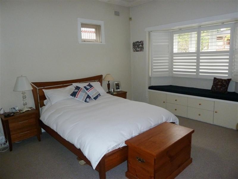 6 Tait Street, Russell Lea NSW 2046