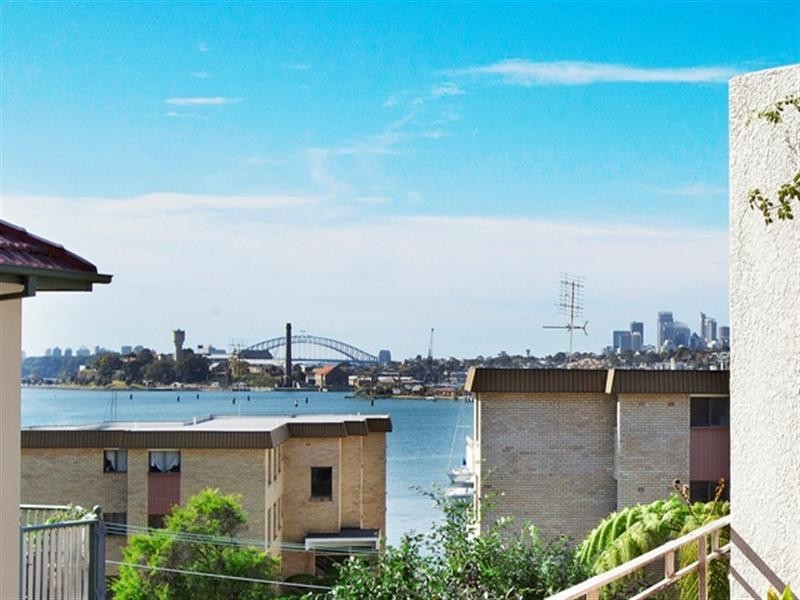 2/5 Wolseley Street, Drummoyne NSW 2047