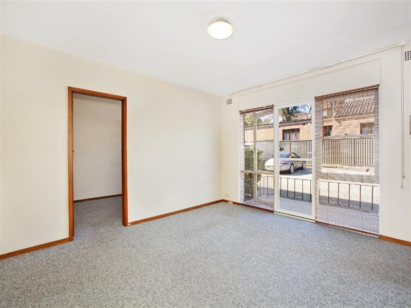 2/4 Moore Street, Drummoyne NSW 2047
