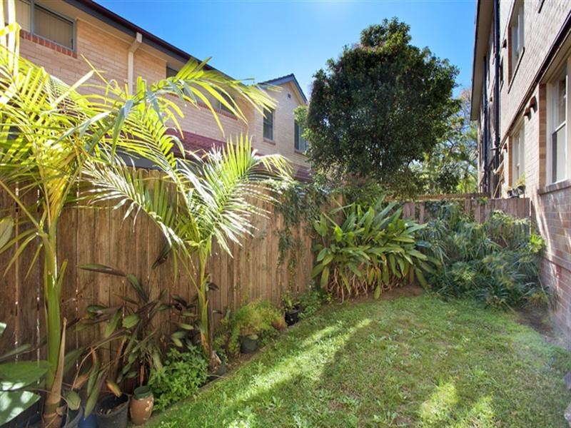 2/4 Moore Street, Drummoyne NSW 2047