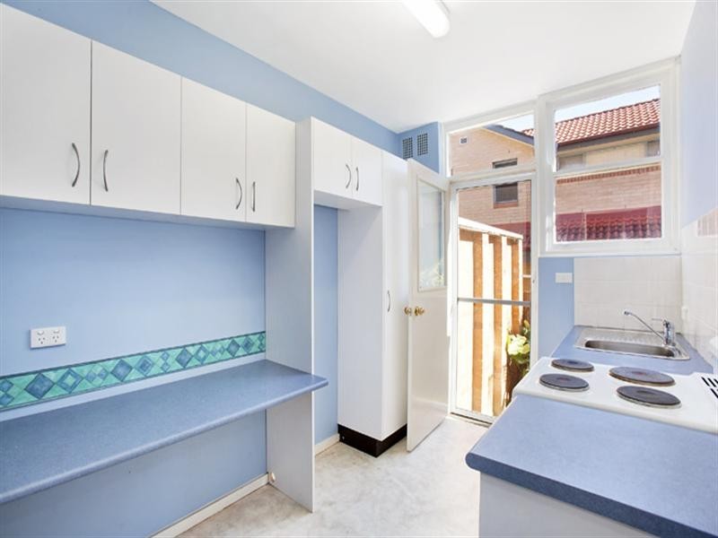 2/4 Moore Street, Drummoyne NSW 2047