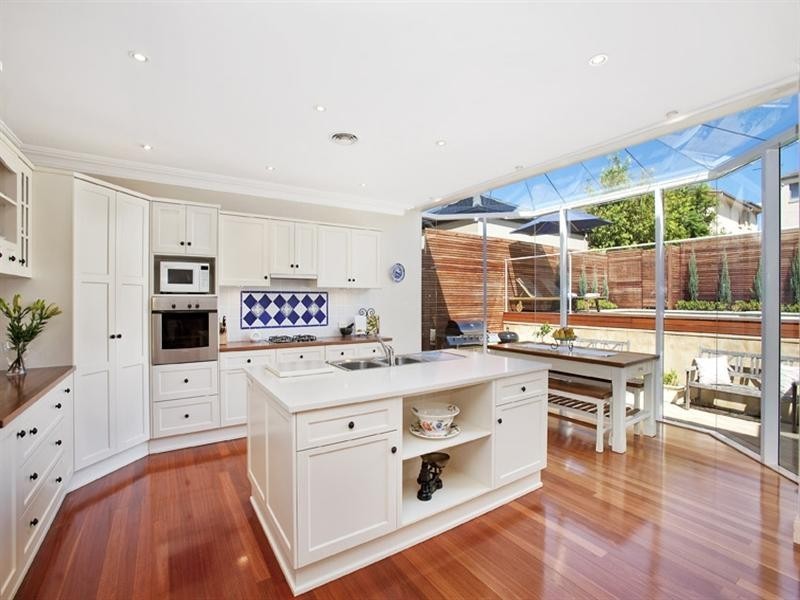5 Spring Park Circuit, Breakfast Point NSW 2137