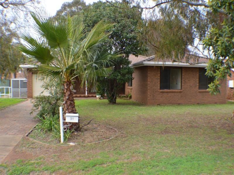 31 Meadowbank Drive, Dubbo NSW 2830