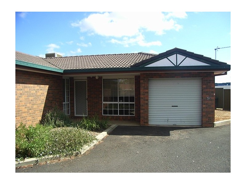 69 Baird Drive, Dubbo NSW 2830