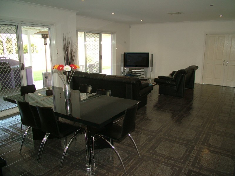 28 Colony Crescent, Dubbo NSW 2830