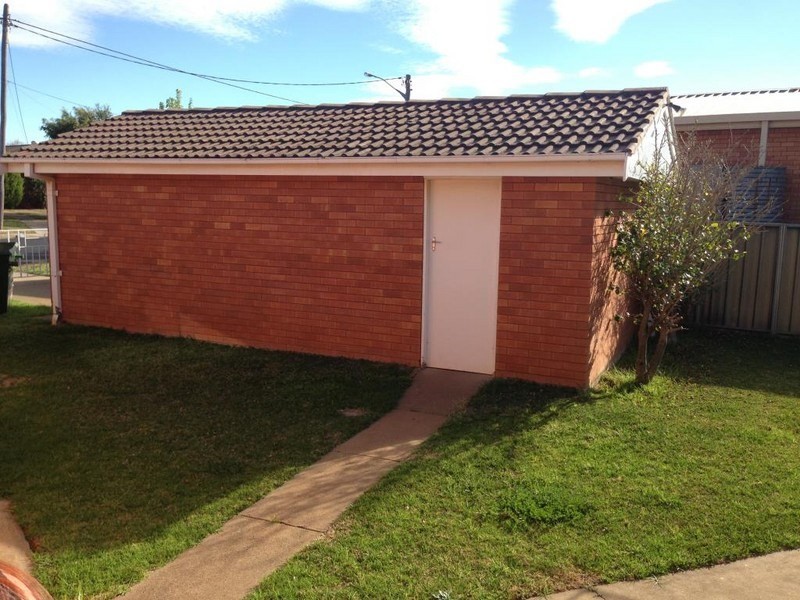 7 Margaret Crescent, Dubbo NSW 2830
