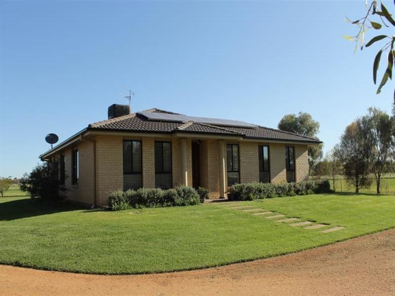 10 Redgum Place, Narromine NSW 2821