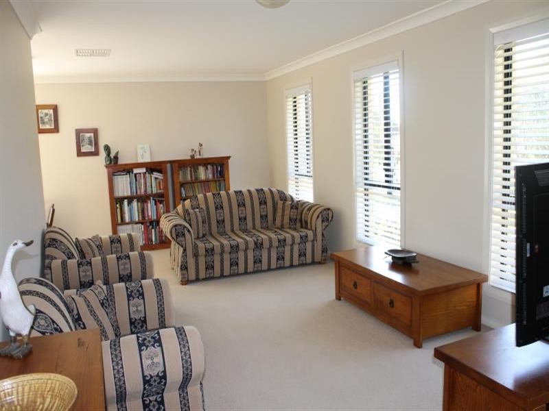 10 Redgum Place, Narromine NSW 2821