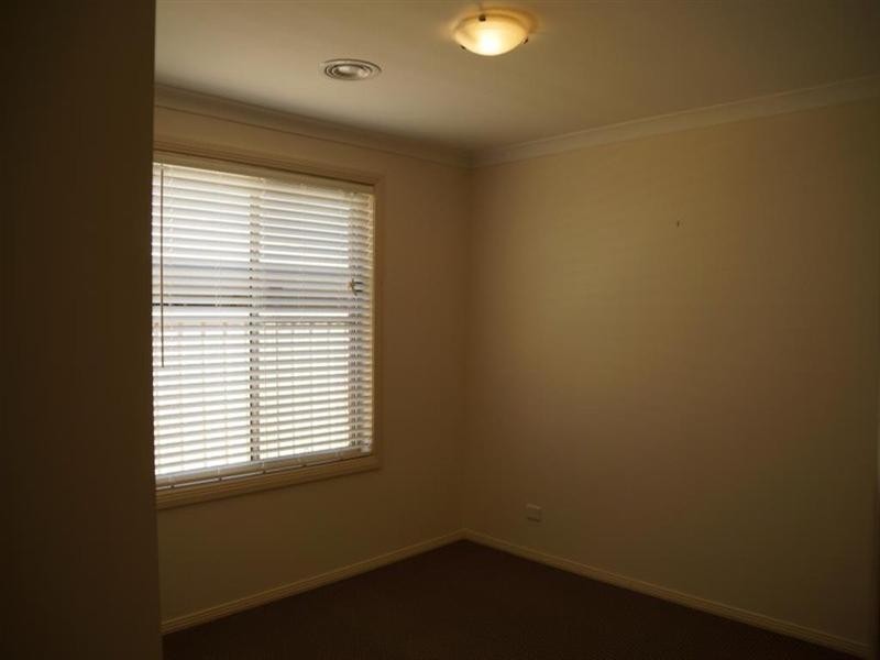 10 William Farrer Drive, Dubbo NSW 2830