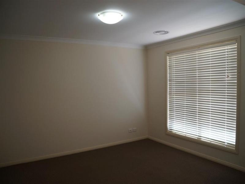10 William Farrer Drive, Dubbo NSW 2830