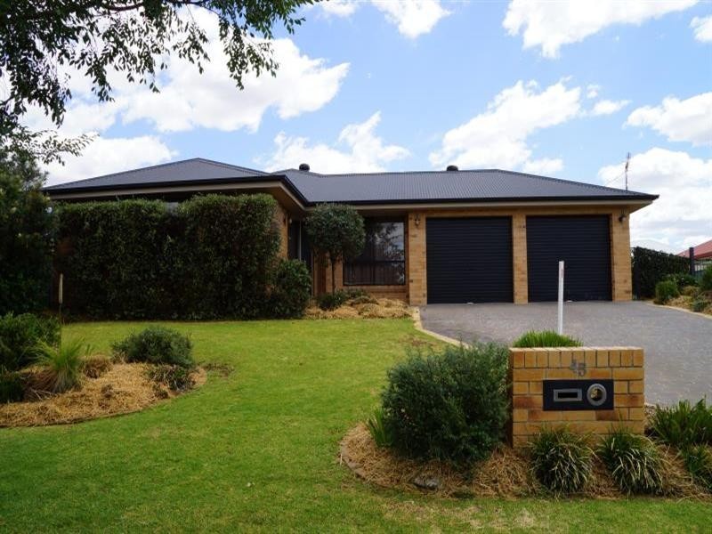 45 St Andrews Drive, Dubbo NSW 2830