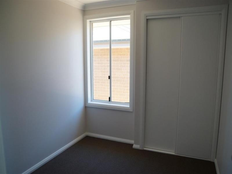 8 Dalbeattie Crescent, Dubbo NSW 2830