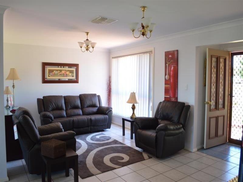 106 Twickenham Drive, Dubbo NSW 2830