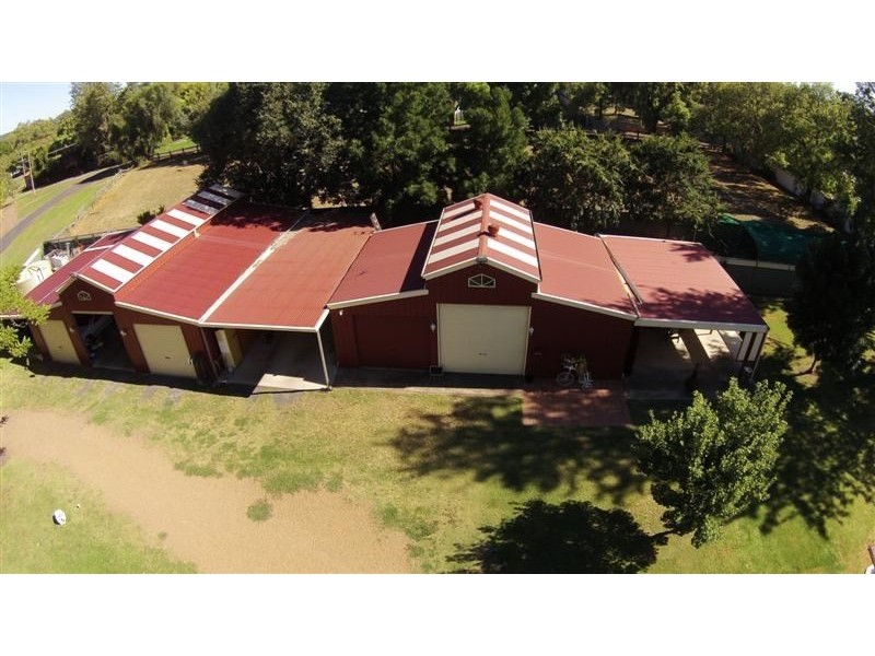 4 Warne Street, Wellington NSW 2820