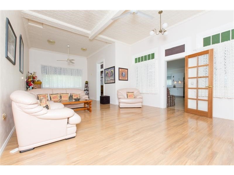 4 Warne Street, Wellington NSW 2820