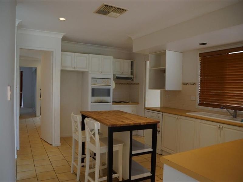 20 Grangewood Drive, Dubbo NSW 2830