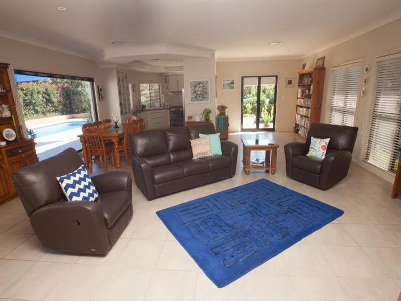 24 Lakeside Circuit, Dubbo NSW 2830