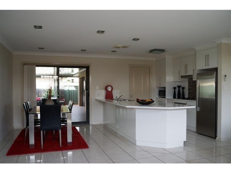 26 Dunheved Circuit, Dubbo NSW 2830