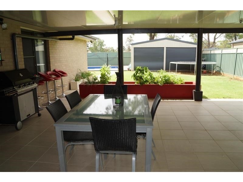 26 Dunheved Circuit, Dubbo NSW 2830