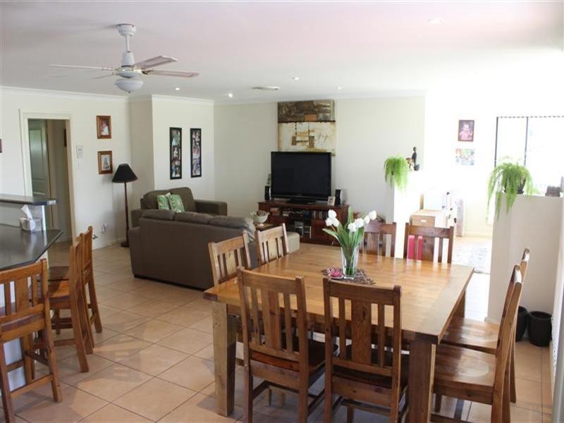 8 Holmwood Drive, Dubbo NSW 2830