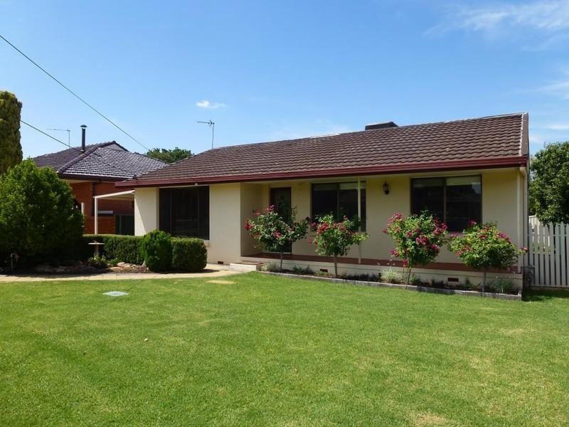 15 Moonah Street, Dubbo NSW 2830