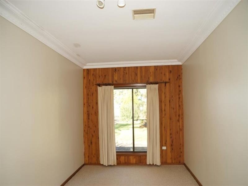 Brocklehurst NSW 2830