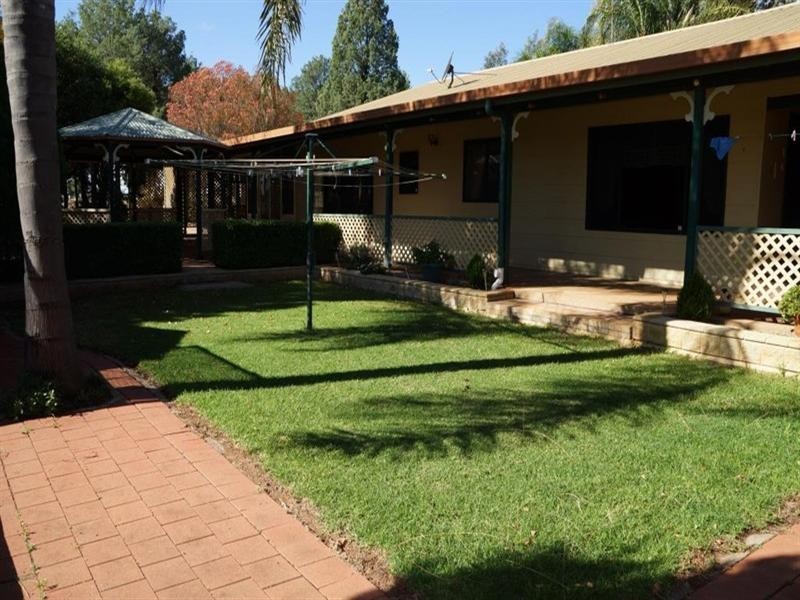 Brocklehurst NSW 2830