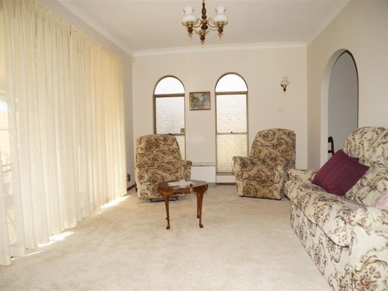 14 Sturt Circle, Dubbo NSW 2830