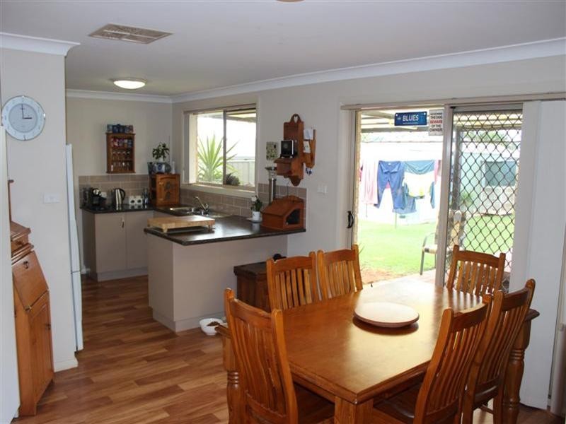 24 Arthur Summons Street, Dubbo NSW 2830