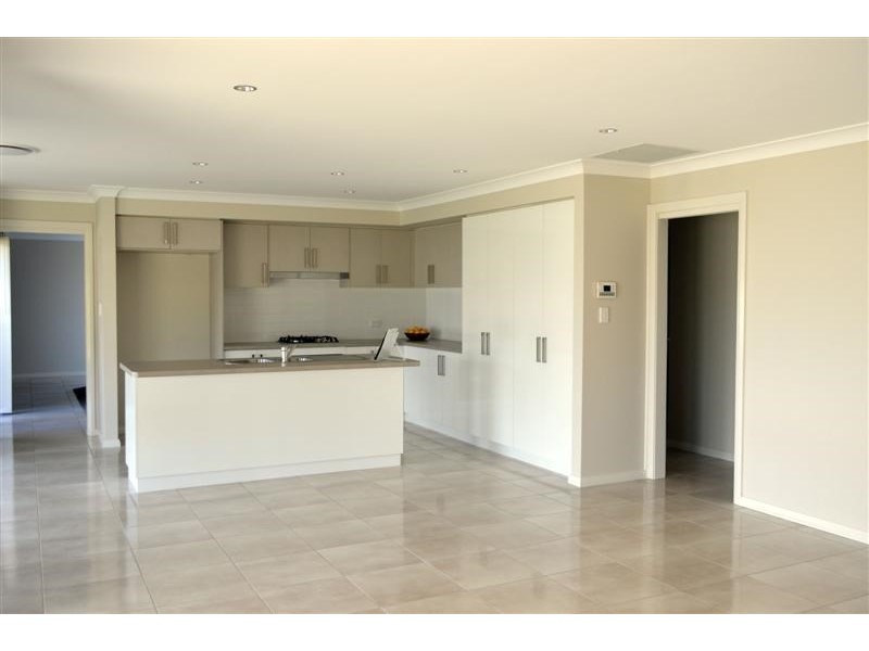 16 Lilydale Terrace, Dubbo NSW 2830