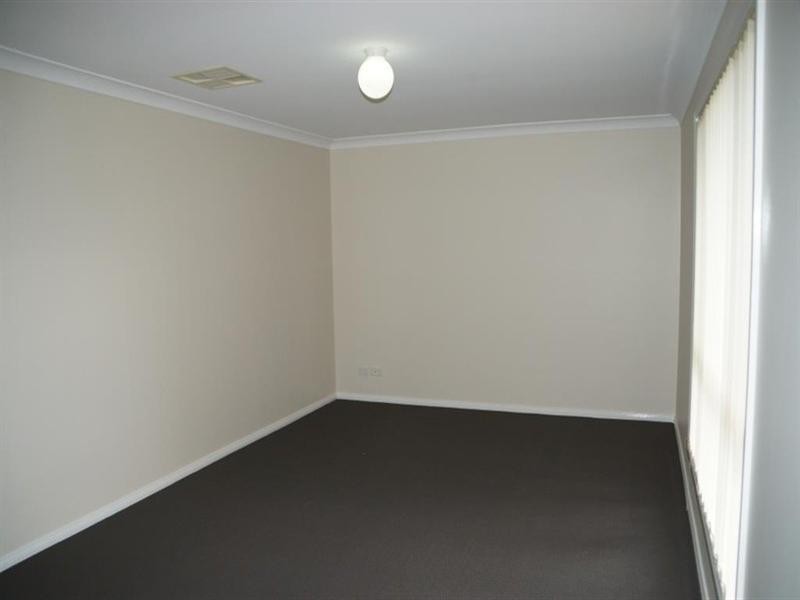 15 Page Avenue, Dubbo NSW 2830