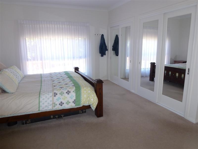 8 Lachlan Way, Dubbo NSW 2830