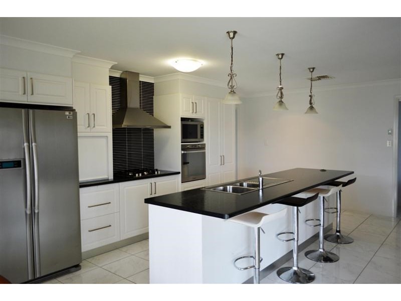 26 Holmwood Drive, Dubbo NSW 2830