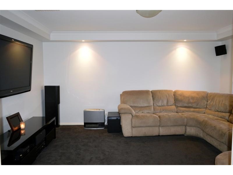 26 Holmwood Drive, Dubbo NSW 2830