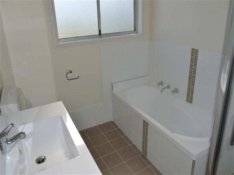 19 Salter Drive, Dubbo NSW 2830