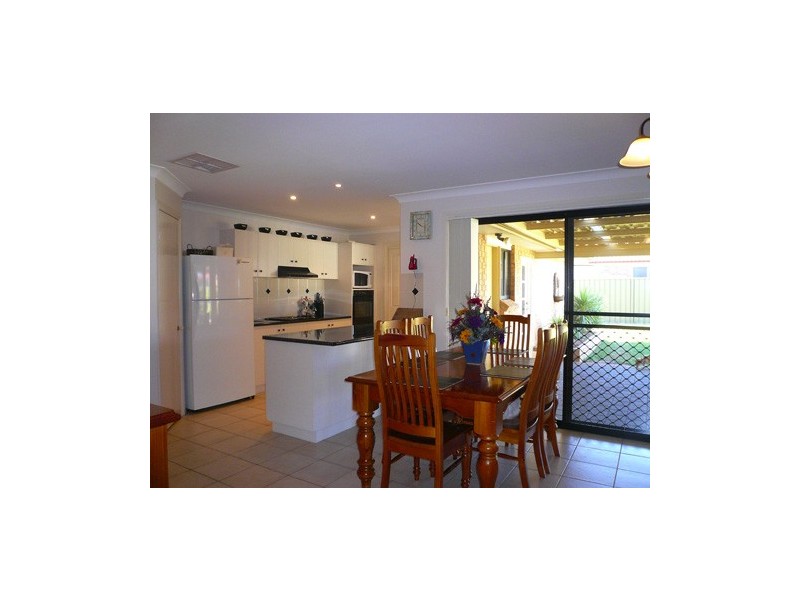 5 Lancaster Park Place, Dubbo NSW 2830