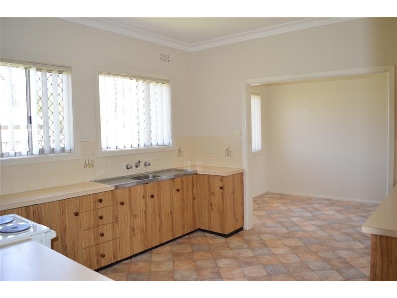 72 Young Street, Dubbo NSW 2830