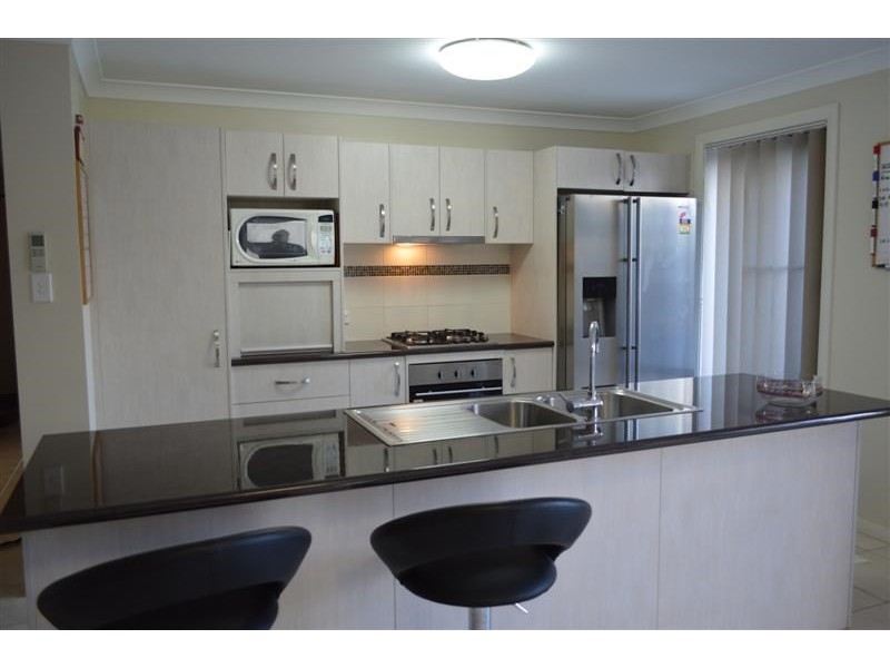 10 Selkirk Avenue, Dubbo NSW 2830