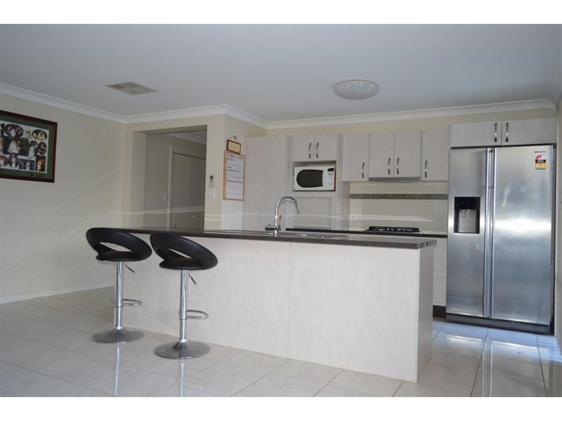 10 Selkirk Avenue, Dubbo NSW 2830