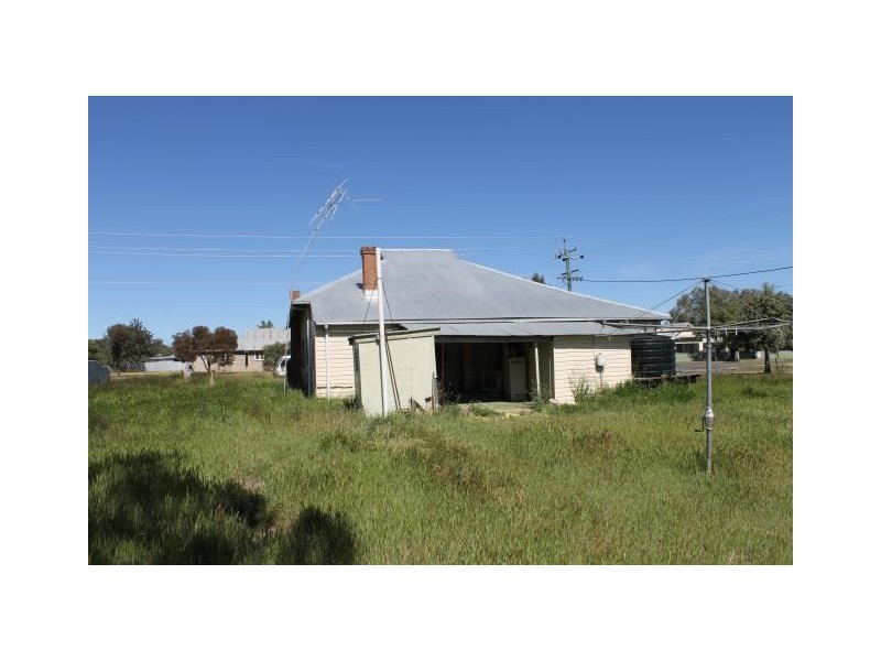 16 Haylock Street, Tullamore NSW 2874