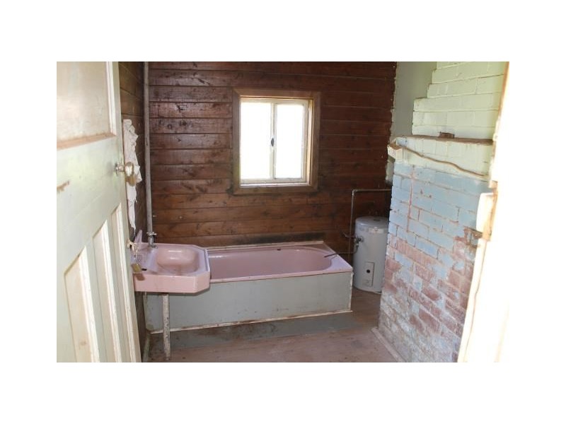 16 Haylock Street, Tullamore NSW 2874