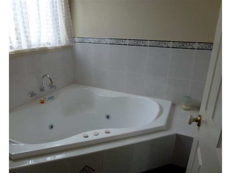 17 Namoi Crescent, Dubbo NSW 2830