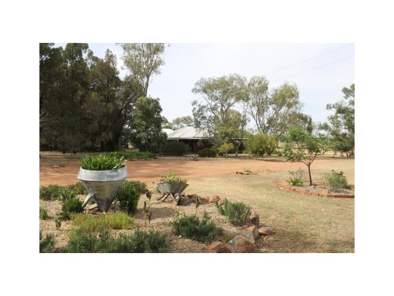 “Cloonawillin” 17R Duffy’s Lane, Dubbo NSW 2830