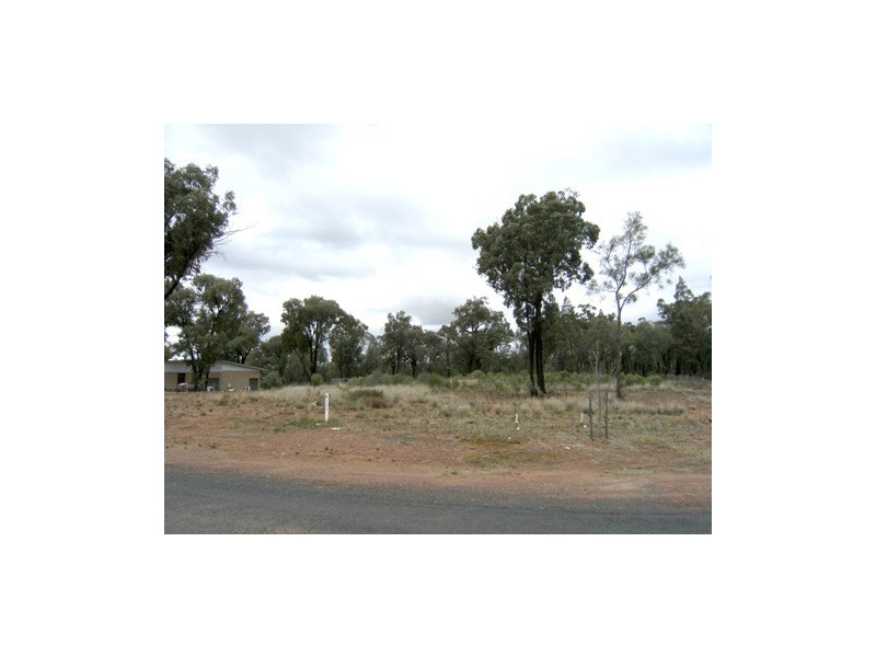5 Harrison Place, Dubbo NSW 2830