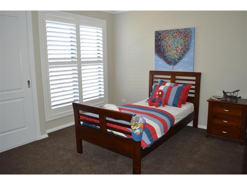 4 Southlakes Parade, Dubbo NSW 2830