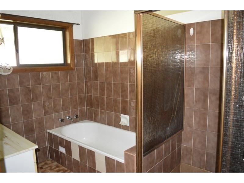 4 Kent Place, Dubbo NSW 2830