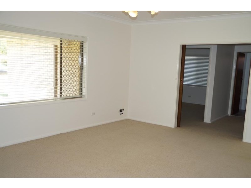 33 Brigalow Avenue, Dubbo NSW 2830