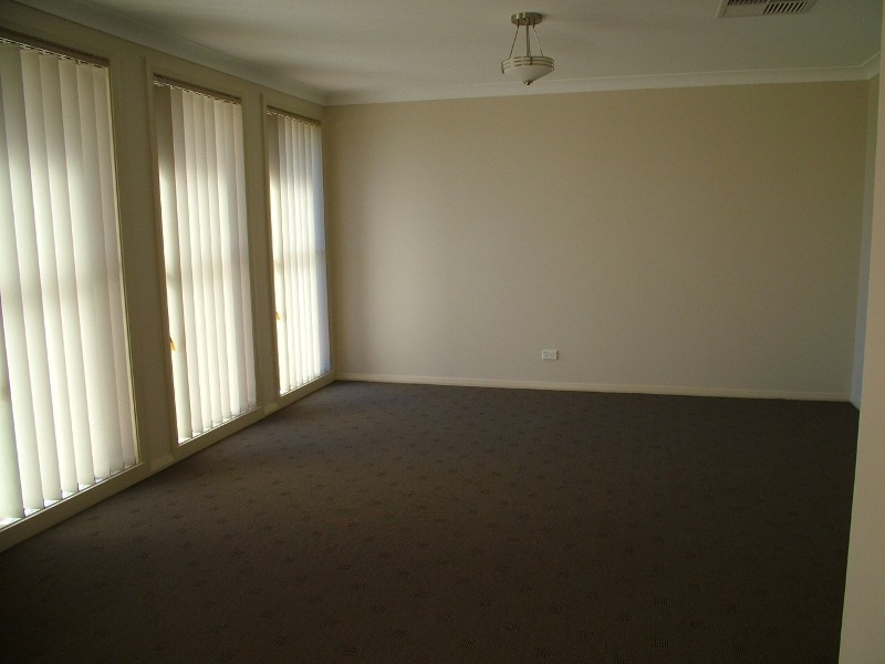 24 Arthur Summons Street, Dubbo NSW 2830